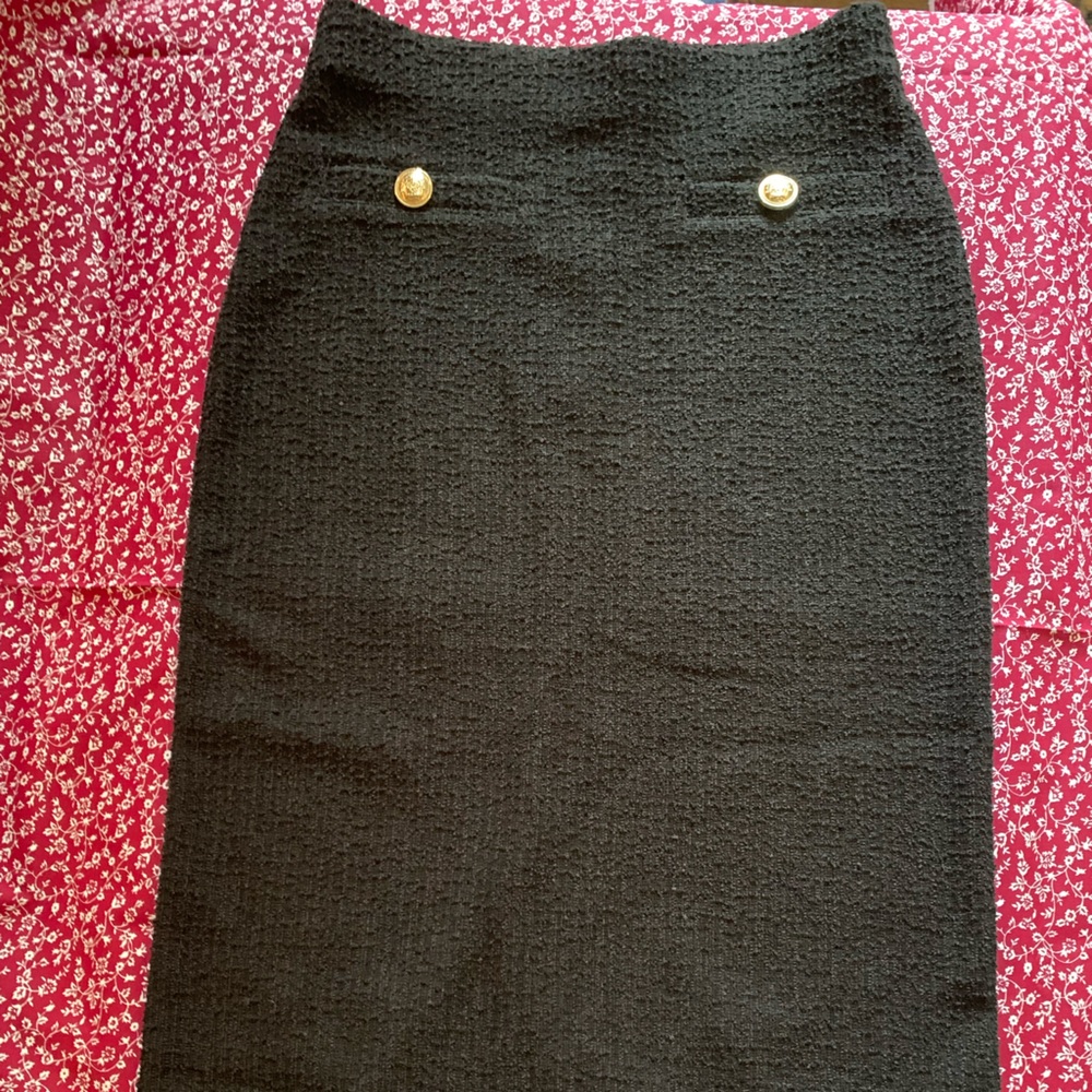 Black pencil skirt